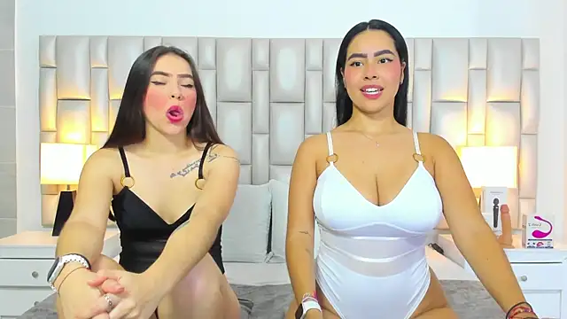 paola katy dicks online show from April 22, 2026, 7:48 pm