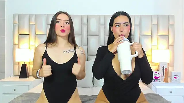 paola katy dicks online show from June 1, 2026, 7:59 pm