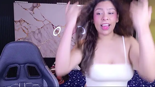 Snapshot of Sophie19__ chatting on March 12, 2026, 12:11 pm Sophie19 online show from March 12, 2026, 12:11 pm