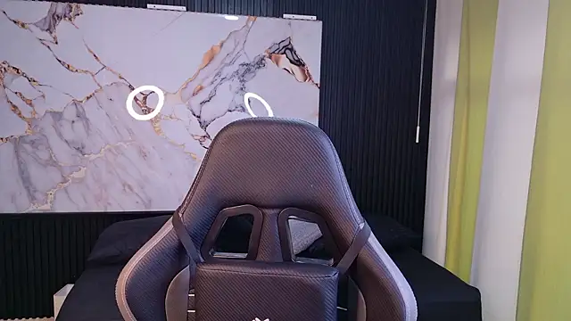 Snapshot of Sophie19__ chatting on March 23, 2026, 11:47 am Sophie19 online show from March 23, 2026, 11:47 am