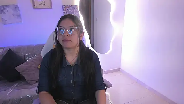 Afrodita rouss online show from February 12, 2026, 8:37 pm