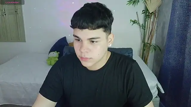 eithan jonnes online show from February 10, 2026, 8:46 pm