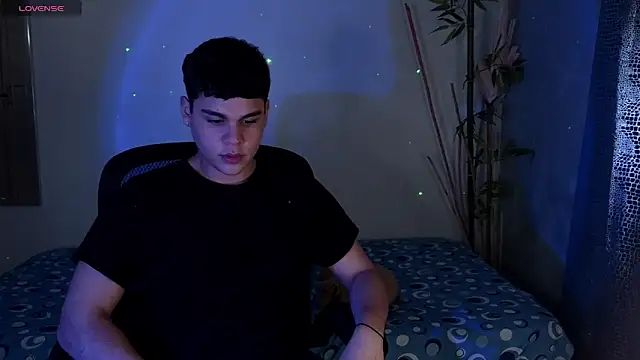 eithan jonnes online show from February 24, 2026, 9:57 pm