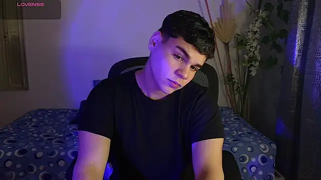 eithan jonnes online show from March 7, 2026, 8:39 pm