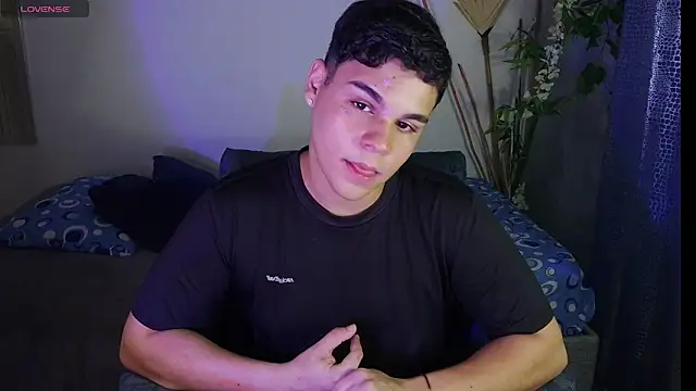 eithan jonnes online show from April 17, 2026, 9:29 pm