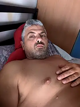 raysexy81 online show from July 3, 2026, 4:13 pm