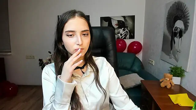 Snapshot of Effy_Royse chatting on February 17, 2026, 6:36 pm Effy Royse online show from February 17, 2026, 6:36 pm