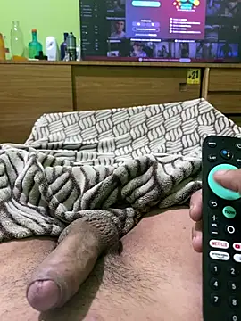 Snapshot of lpm125 chatting on April 15, 2026, 9:15 pm lpm125 online show from April 15, 2026, 9:15 pm