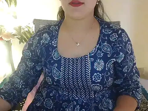  chitranshi online show from April 5, 2026, 5:04 am