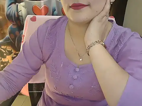 Snapshot of _chitranshi chatting on April 29, 2026, 6:17 am chitranshi online show from April 29, 2026, 6:17 am
