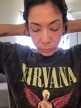 JeanneDuval8888 online show from April 4, 2026, 9:01 pm