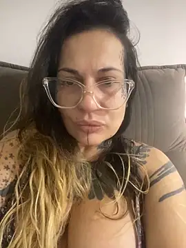 Snapshot of MissTamis chatting on February 14, 2026, 7:27 am MissTamis online show from February 14, 2026, 7:27 am