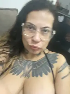 Snapshot of MissTamis chatting on March 17, 2026, 3:22 am MissTamis online show from March 17, 2026, 3:22 am