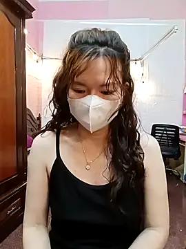 Trang26 online show from February 26, 2026, 12:42 am