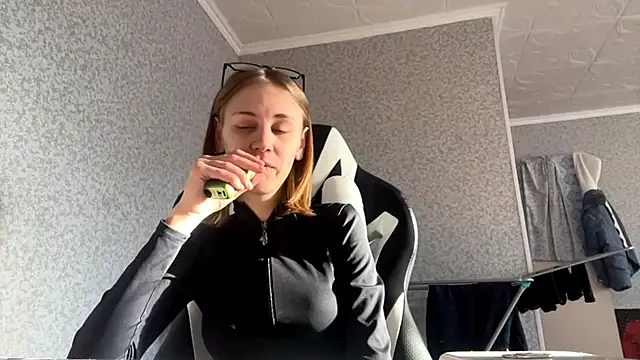 Sweety Burger online show from February 22, 2026, 12:15 pm