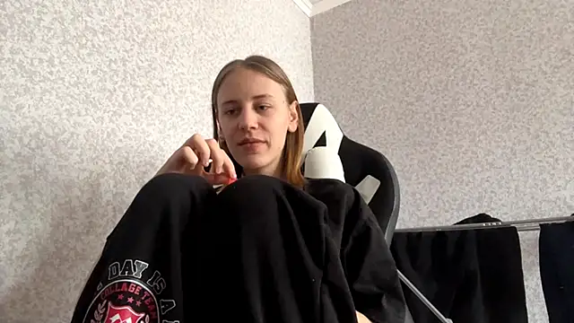 Sweety Burger online show from February 25, 2026, 12:04 pm