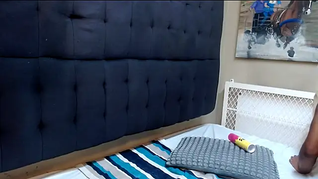 BigBunSquirt online show from April 10, 2026, 7:35 am