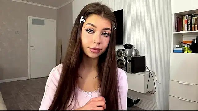 Snapshot of You_Club_Winx chatting on March 19, 2026, 9:24 am You Club Winx online show from March 19, 2026, 9:24 am