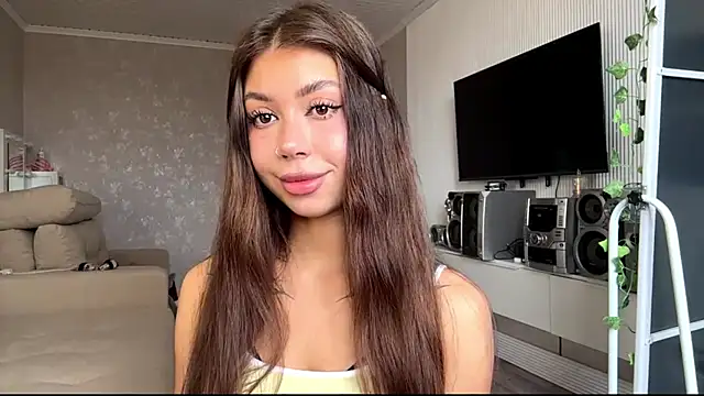 Snapshot of You_Club_Winx chatting on April 10, 2026, 7:13 am You Club Winx online show from April 10, 2026, 7:13 am