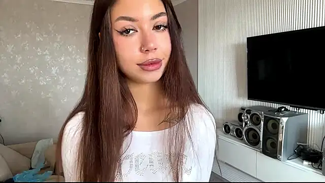 Snapshot of You_Club_Winx chatting on April 11, 2026, 7:45 am You Club Winx online show from April 11, 2026, 7:45 am