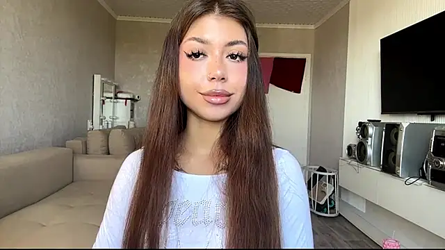 You Club Winx online show from May 22, 2026, 7:37 am