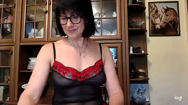 Vlastelina online show from May 20, 2026, 2:56 pm