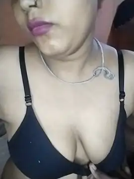 Nency Love143 online show from May 18, 2026, 6:14 pm