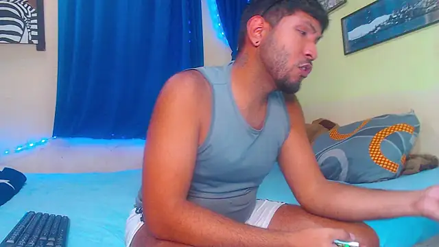 Snapshot of SamiQadir chatting on February 11, 2026, 4:50 am SamiQadir online show from February 11, 2026, 4:50 am