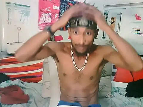 Snapshot of EroticPoison69 chatting on March 1, 2026, 5:48 pm EroticPoison69 online show from March 1, 2026, 5:48 pm