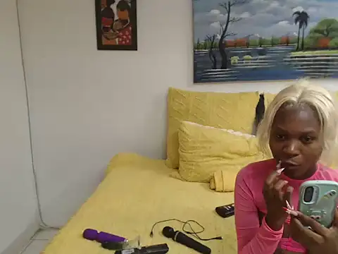 MissRedHotRaven online show from February 10, 2026, 11:42 pm