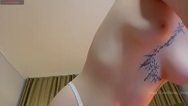 honey kors online show from April 18, 2026, 7:58 pm