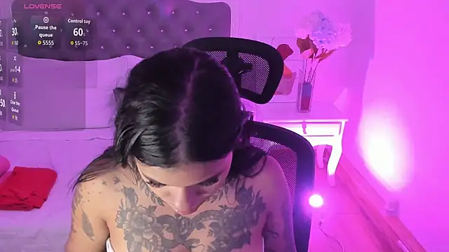 Aisha Haddad online show from February 19, 2026, 2:24 pm