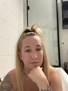 Ninimaus online show from April 12, 2026, 6:46 pm