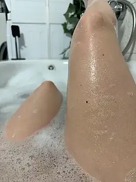 Ninimaus online show from April 22, 2026, 7:26 pm