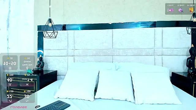 CloheBell online show from April 9, 2026, 8:03 pm