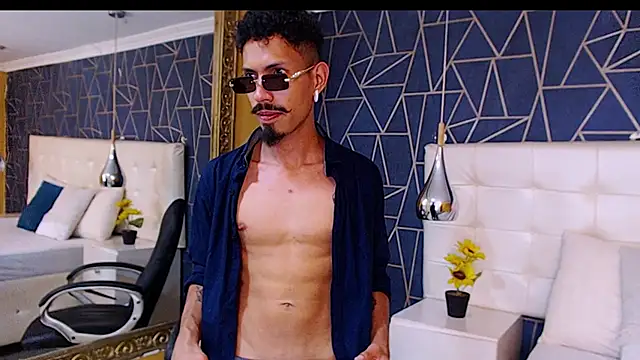 NoaahTylor online show from February 27, 2026, 8:31 pm