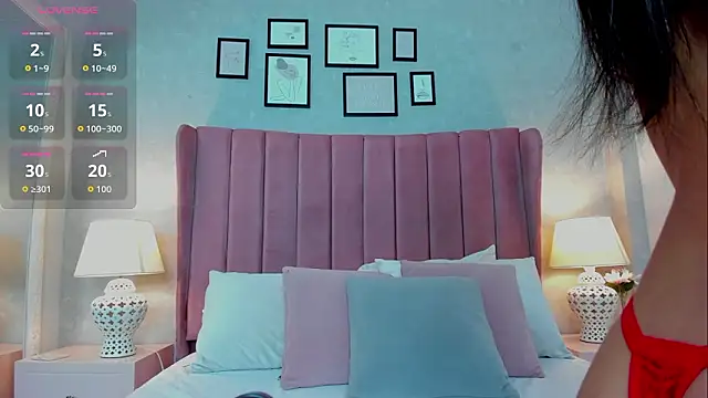 NataliaRivera  online show from February 24, 2026, 11:52 am