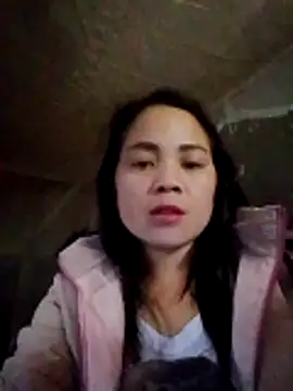Snapshot of molly-xx chatting on March 5, 2026, 6:31 am molly-xx online show from March 5, 2026, 6:31 am