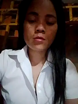Snapshot of molly-xx chatting on April 5, 2026, 6:05 pm molly-xx online show from April 5, 2026, 6:05 pm