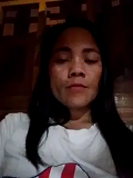 Snapshot of molly-xx chatting on April 21, 2026, 1:50 pm molly-xx online show from April 21, 2026, 1:50 pm