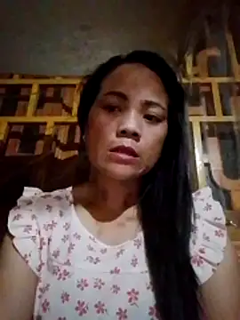 Snapshot of molly-xx chatting on May 20, 2026, 8:26 pm molly-xx online show from May 20, 2026, 8:26 pm