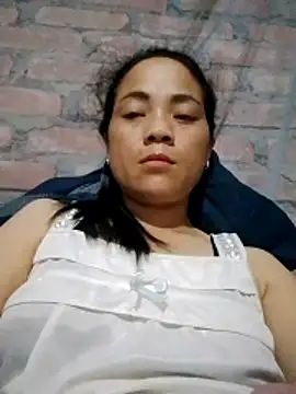 Snapshot of molly-xx chatting on June 22, 2026, 6:49 pm molly-xx online show from June 22, 2026, 6:49 pm