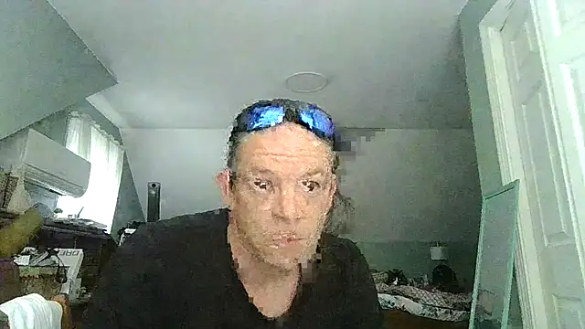 Snapshot of ShadowLove85 chatting on May 12, 2026, 3:53 pm ShadowLove85 online show from May 12, 2026, 3:53 pm