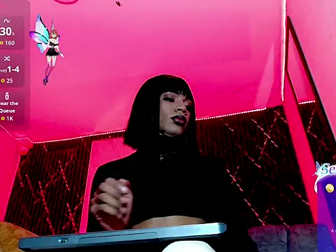 Snapshot of Violeta_R_ chatting on February 14, 2026, 4:42 am Violeta R online show from February 14, 2026, 4:42 am