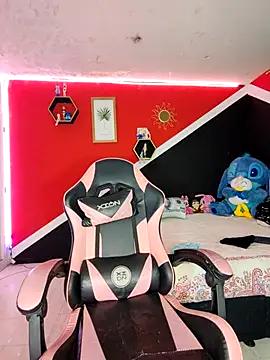 Violeta R  online show from April 11, 2026, 4:28 am