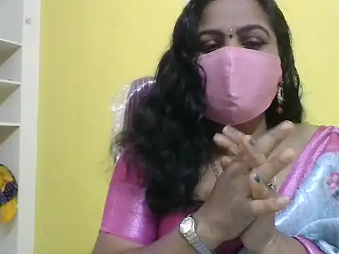 anu-reddyy online show from April 2, 2026, 4:43 am