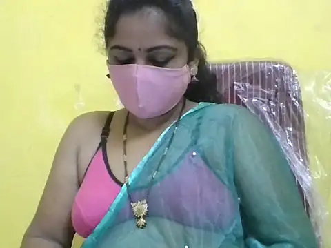 anu-reddyy online show from May 7, 2026, 4:40 am