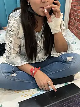 assybauty online show from March 7, 2026, 8:33 am