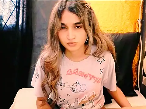 Snapshot of Amber_Rose06 chatting on April 1, 2026, 7:42 am Amber Rose06 online show from April 1, 2026, 7:42 am