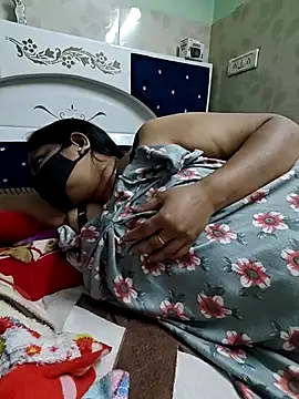 Snapshot of Joyti_07 chatting on February 28, 2026, 4:35 am Joyti 07 online show from February 28, 2026, 4:35 am